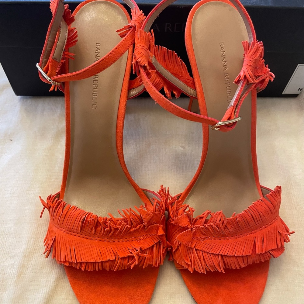 Orange new in box Banana Repulic sandals size 10